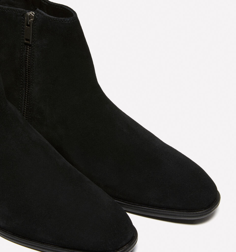Botins em pele de camurça - sapatos para homem - Preto | Sisley image number 4